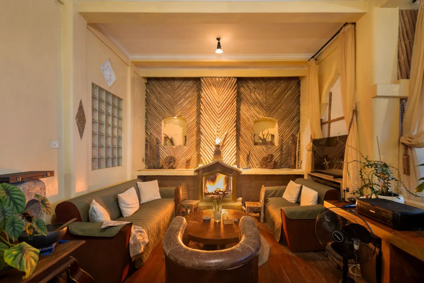 Public Area & Room
